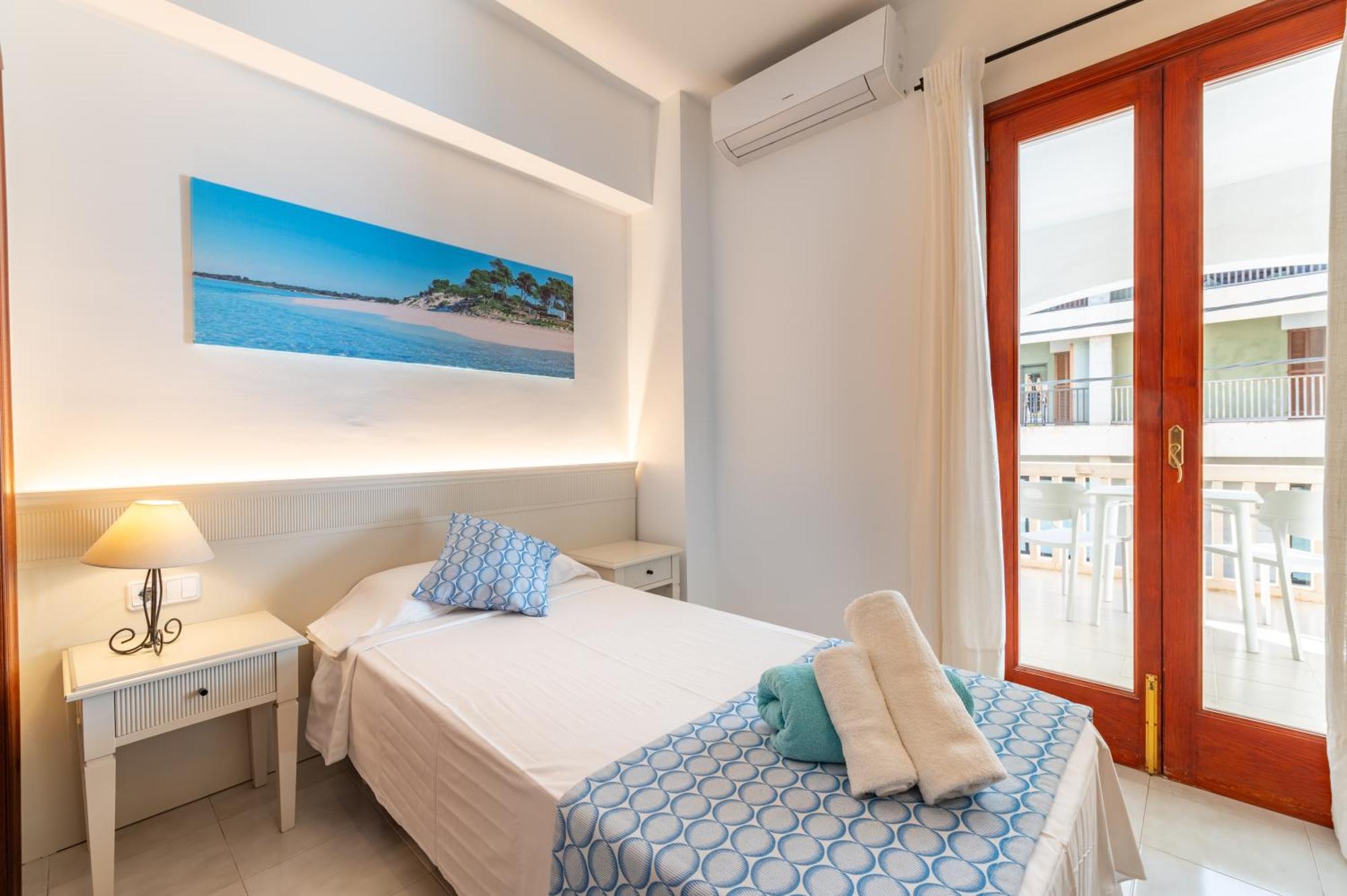 Hotel Martorell By Mhr Colonia de Sant Jordi Exteriör bild