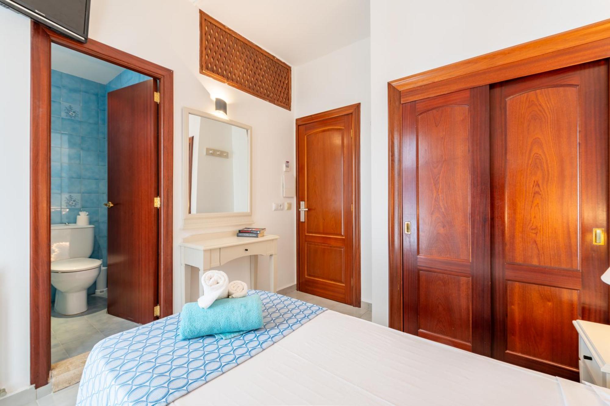 Hotel Martorell By Mhr Colonia de Sant Jordi Exteriör bild