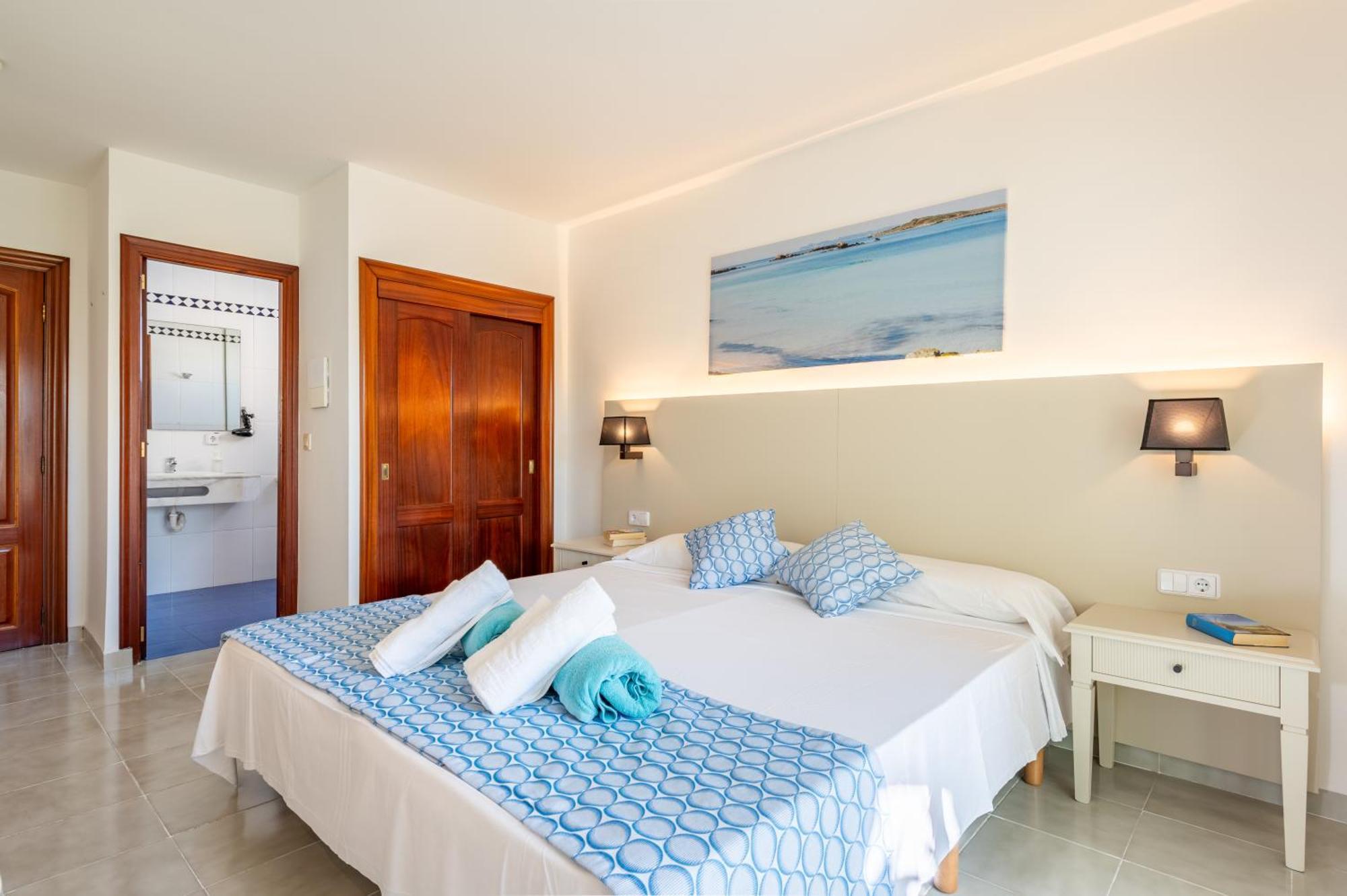 Hotel Martorell By Mhr Colonia de Sant Jordi Exteriör bild