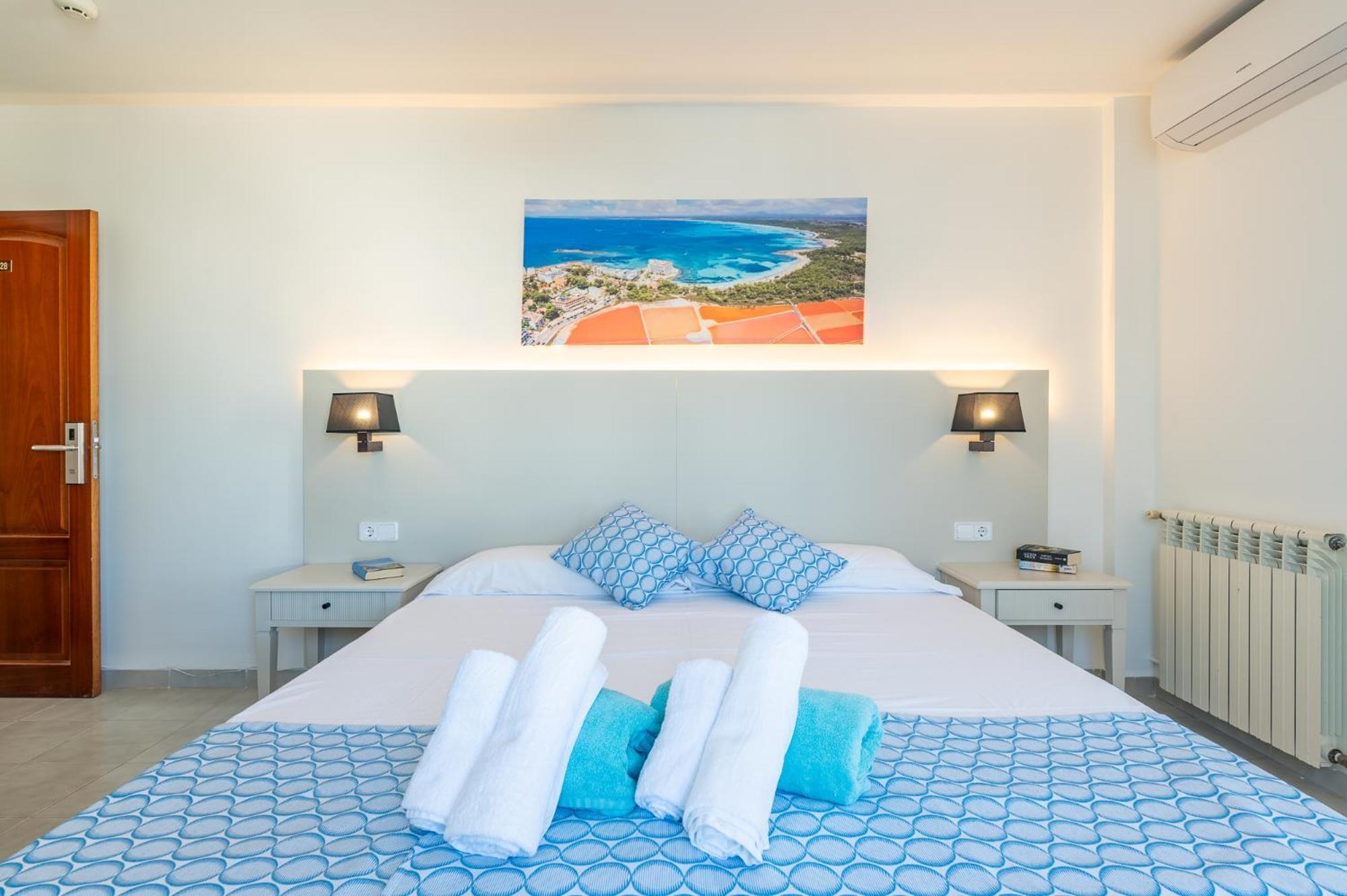 Hotel Martorell By Mhr Colonia de Sant Jordi Exteriör bild